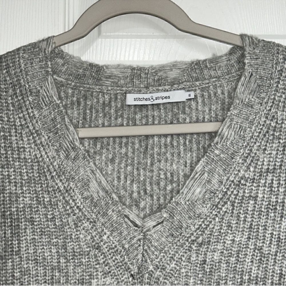Stitches & Stripes Gray Sweater(Size Medium) - Picture 9 of 9